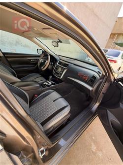 نيسان ألتيما